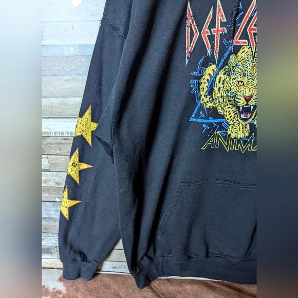 New Def Leppard Black Heavy Sweatshirt - Picture 3 of 14